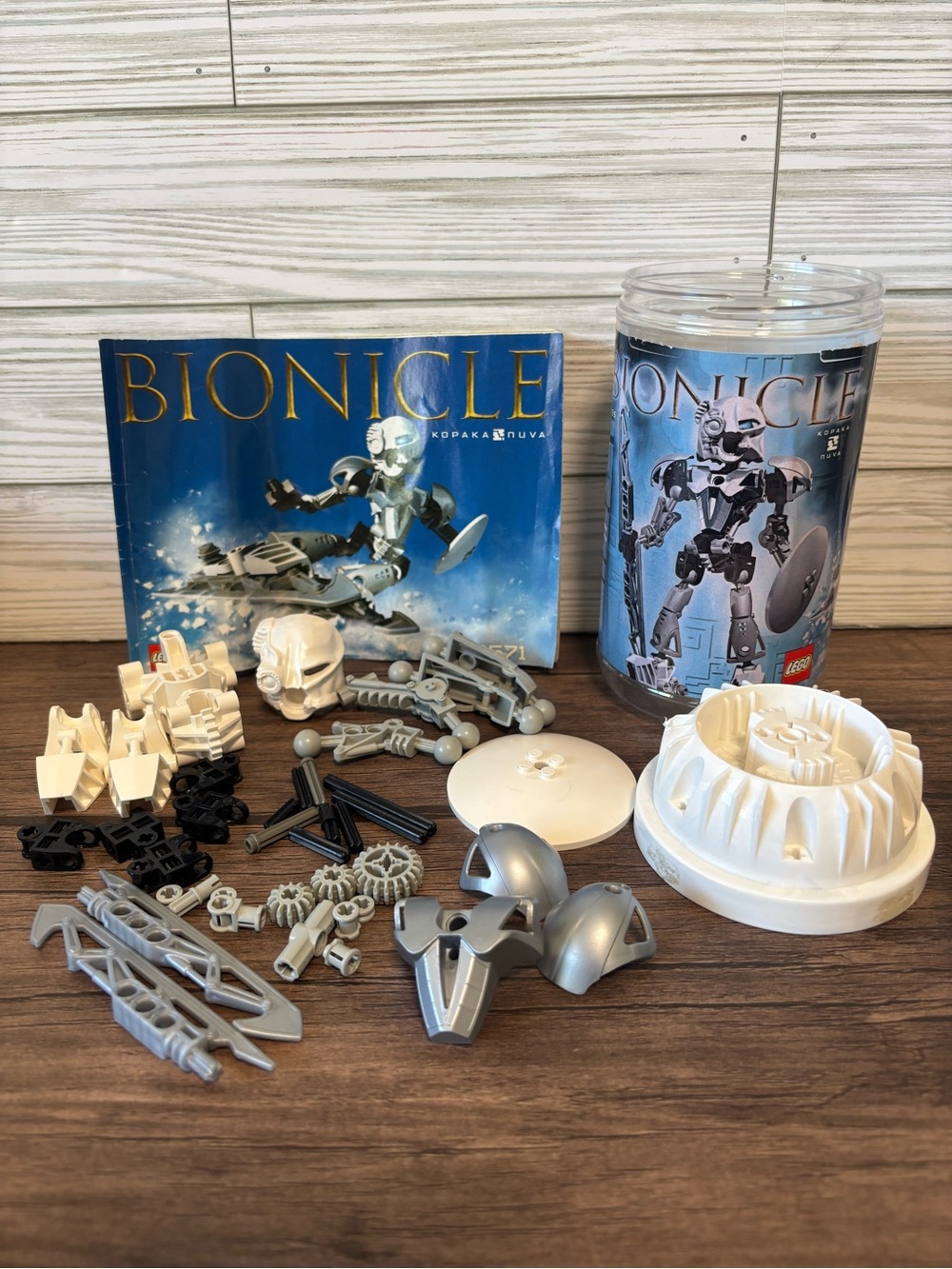 LEGO BIONICLE Kopaka Nuva 8571 - INCOMPLETE Set w/ Canister and Manual